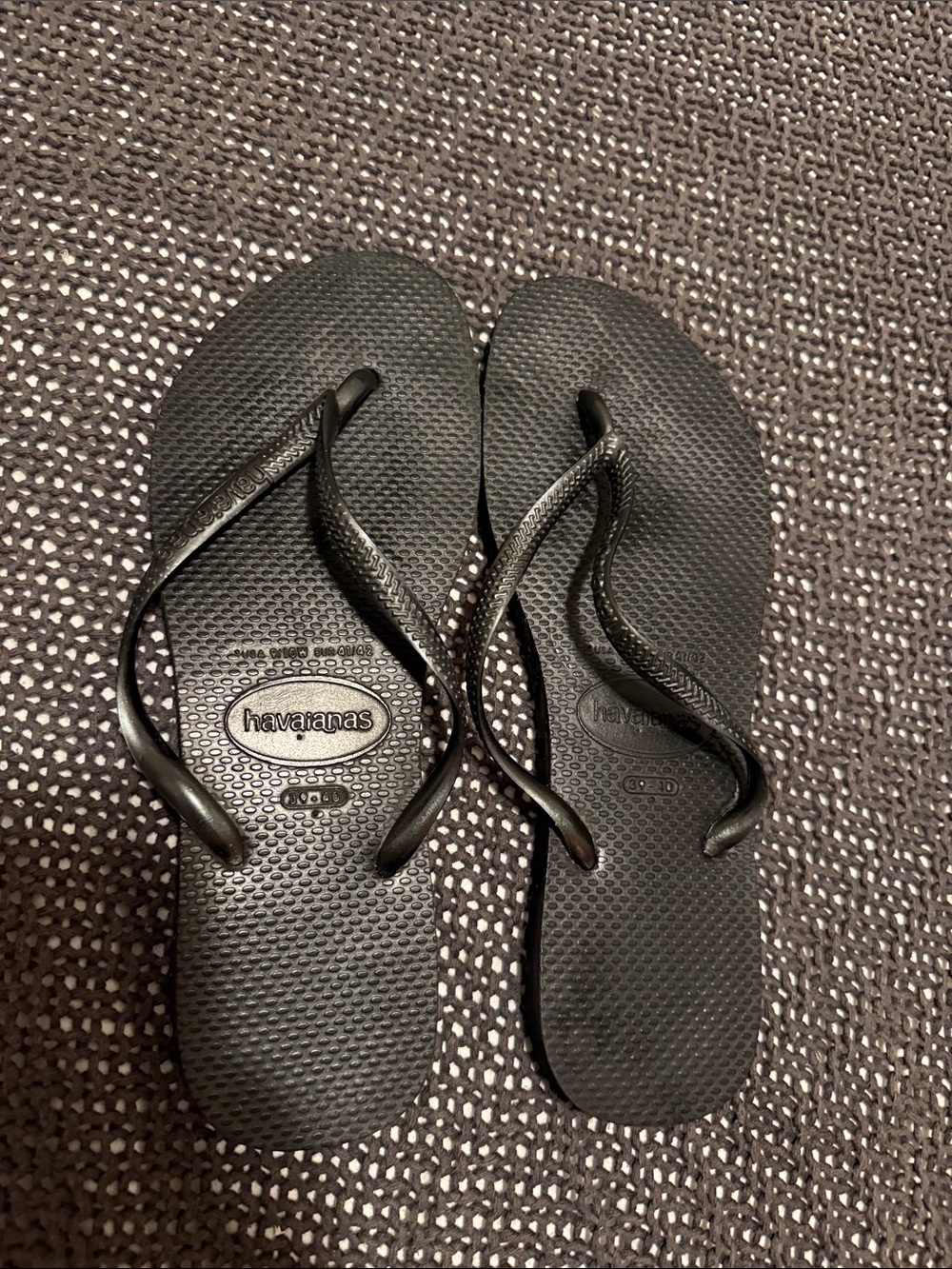 Havaianas Black Textured Slim Flip Flops